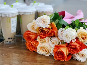 索威爾科技溫馨慶祝婦女節(jié)，祝全體女性節(jié)日快樂(lè)